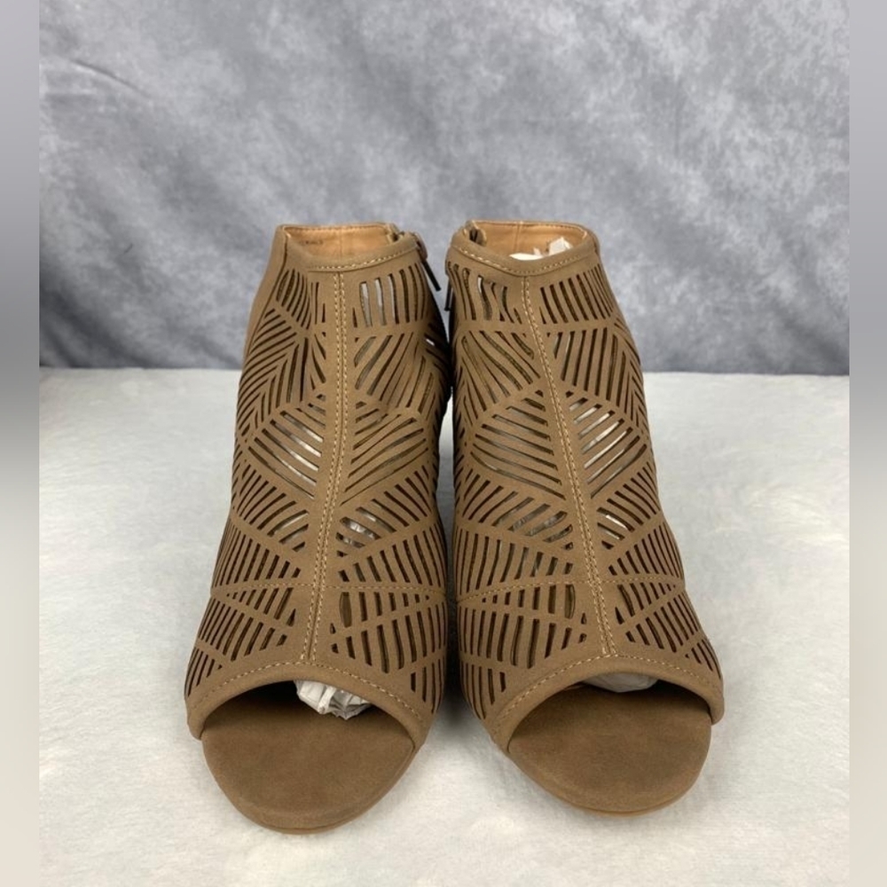 LANE BRYANT‎ Dream cloud heel Camel Tan Color Women's bootie Size 10W